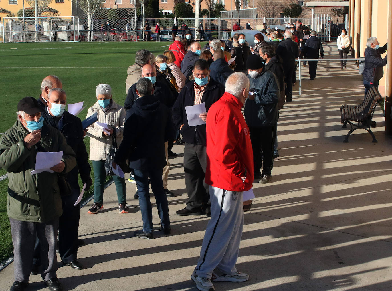 Reparto de mascarillas en Segovia 