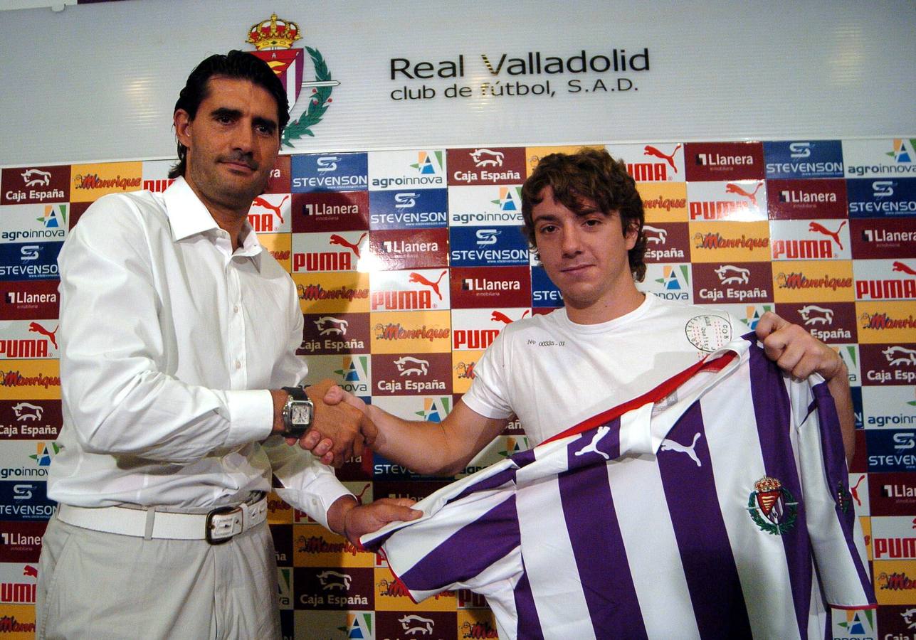 21.07.06 José Luis Pérez Caminero y Sisi, durante la presentación del nuevo jugador.