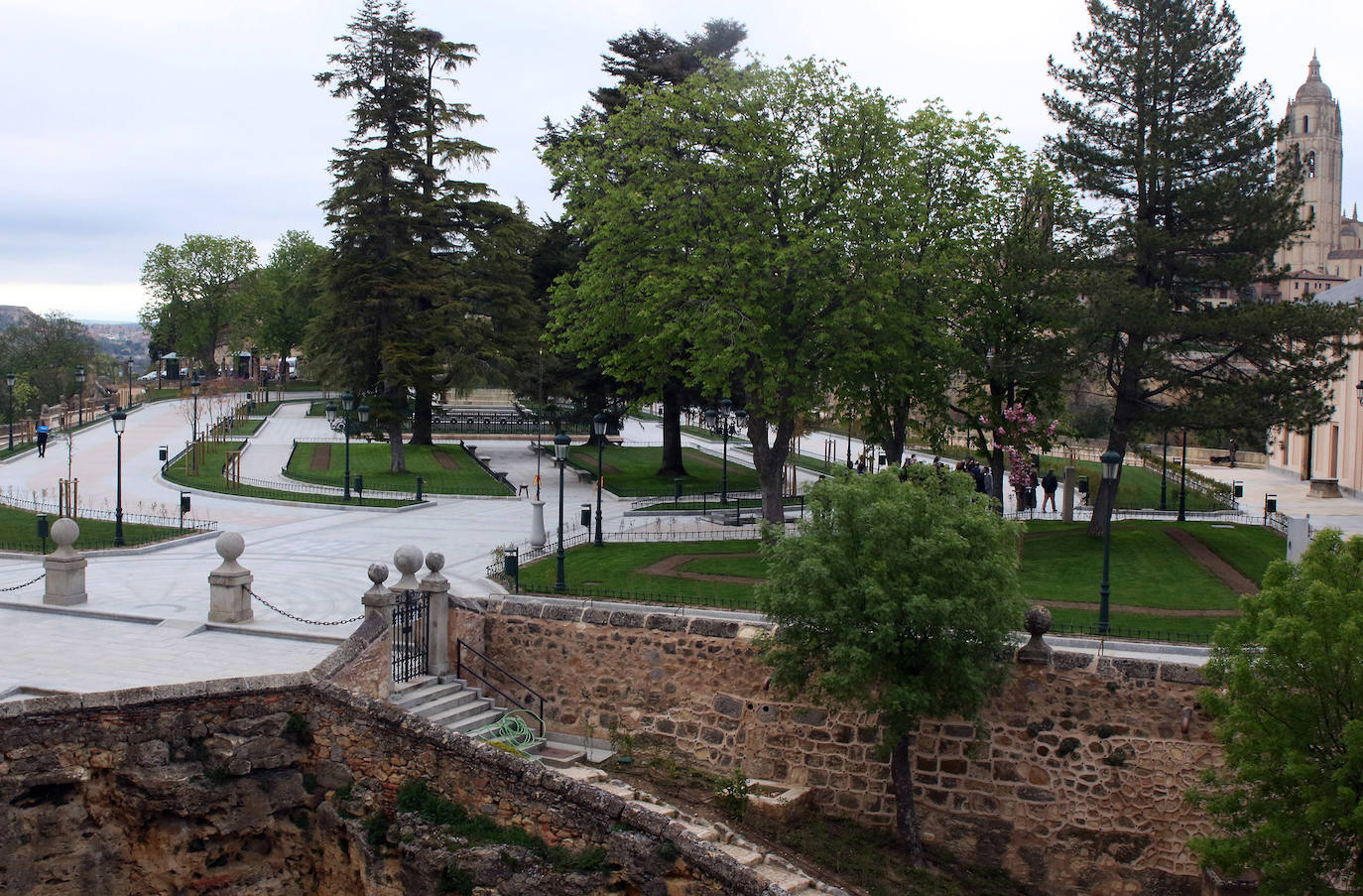 Plaza Reina Victoria Eugenia del Alcázar 