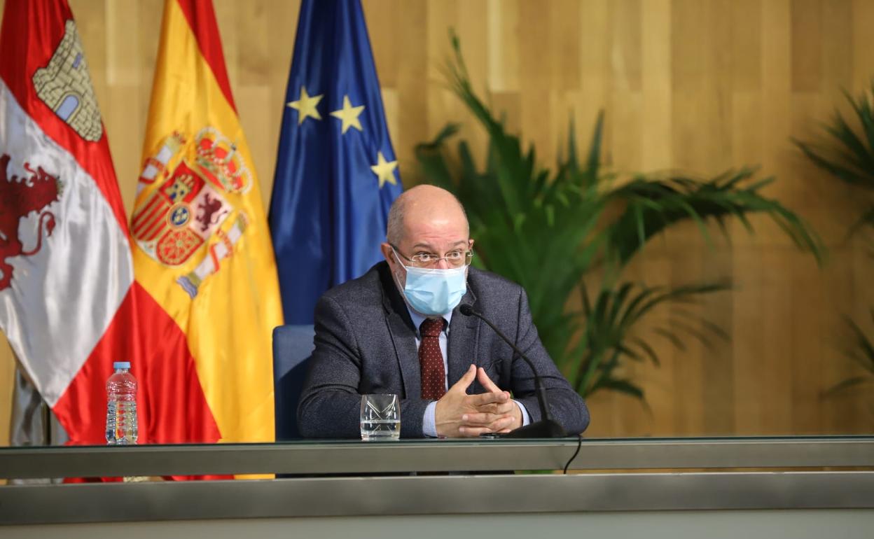 El vicepresidente de la Junta de Castilla y León, Francisco Igea, durante su rueda de prensa en Salamanca.