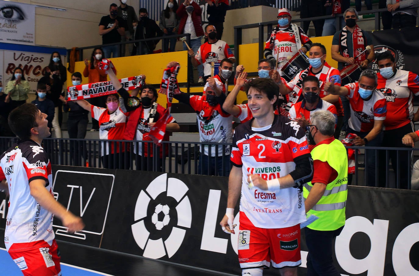 Partido de la Liga Asobal entre el Balonmano Nava y Puente Genil 