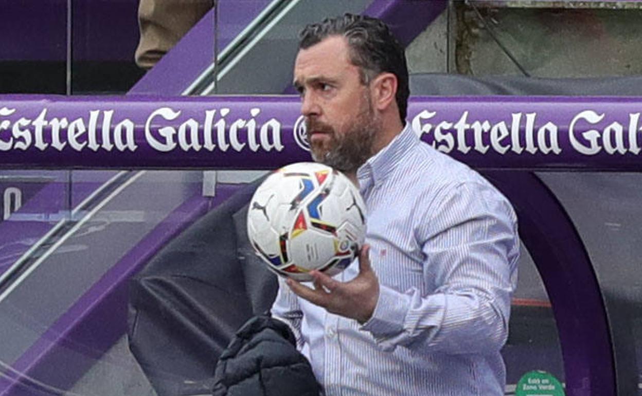 Sergio González, en el estadio José Zorrilla durante el último Real Valladolid-Granada