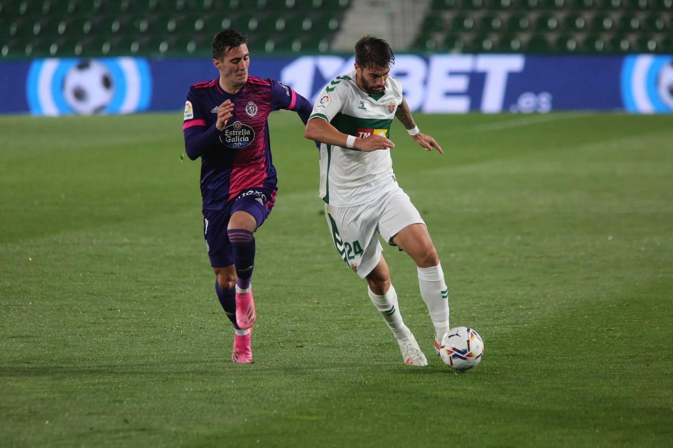 Fotos: El Real Valladolid empata en Elche (1-1)