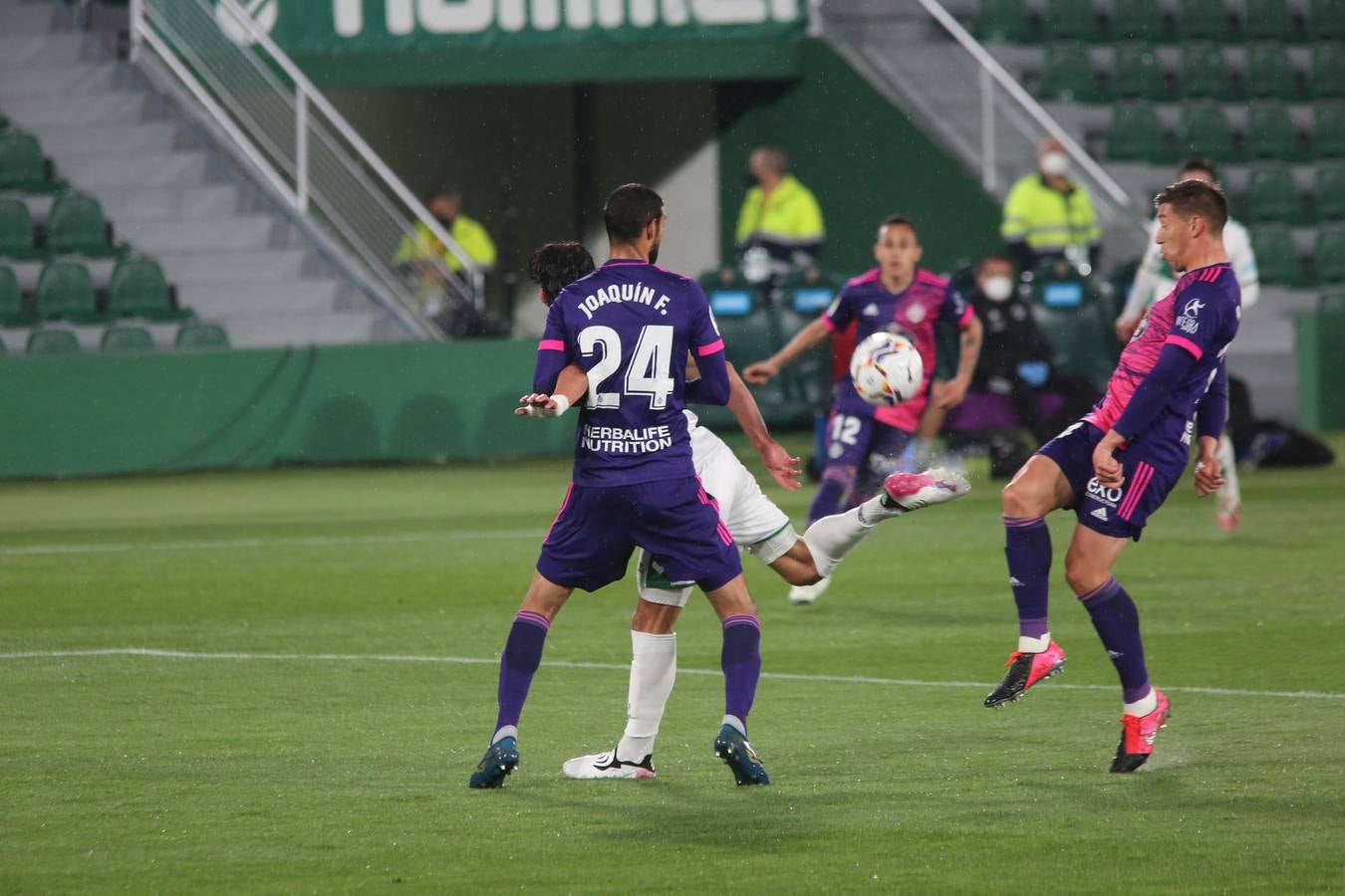 Fotos: El Real Valladolid empata en Elche (1-1)
