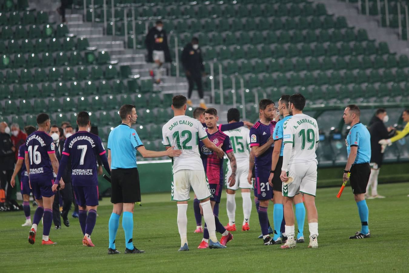 Fotos: El Real Valladolid empata en Elche (1-1)