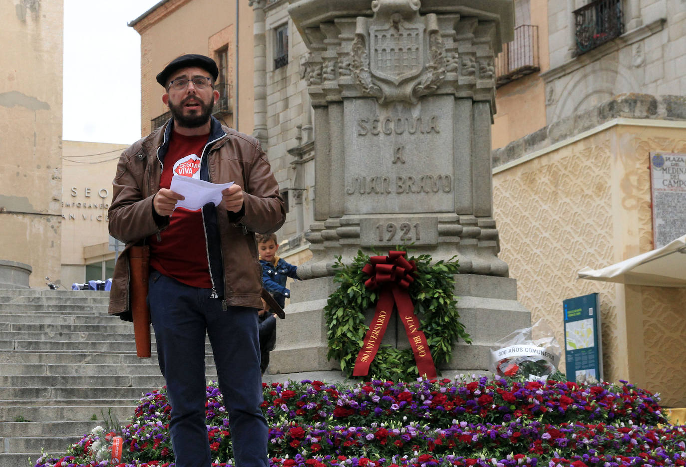 Actos en la plaza de Medina del Campo con motivo del Día de la Comunidad.