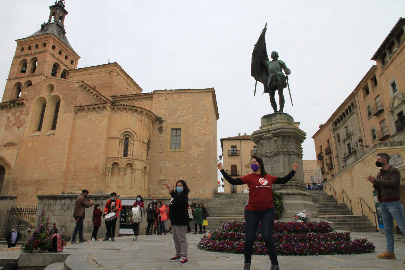 Actos en la plaza de Medina del Campo con motivo del Día de la Comunidad.