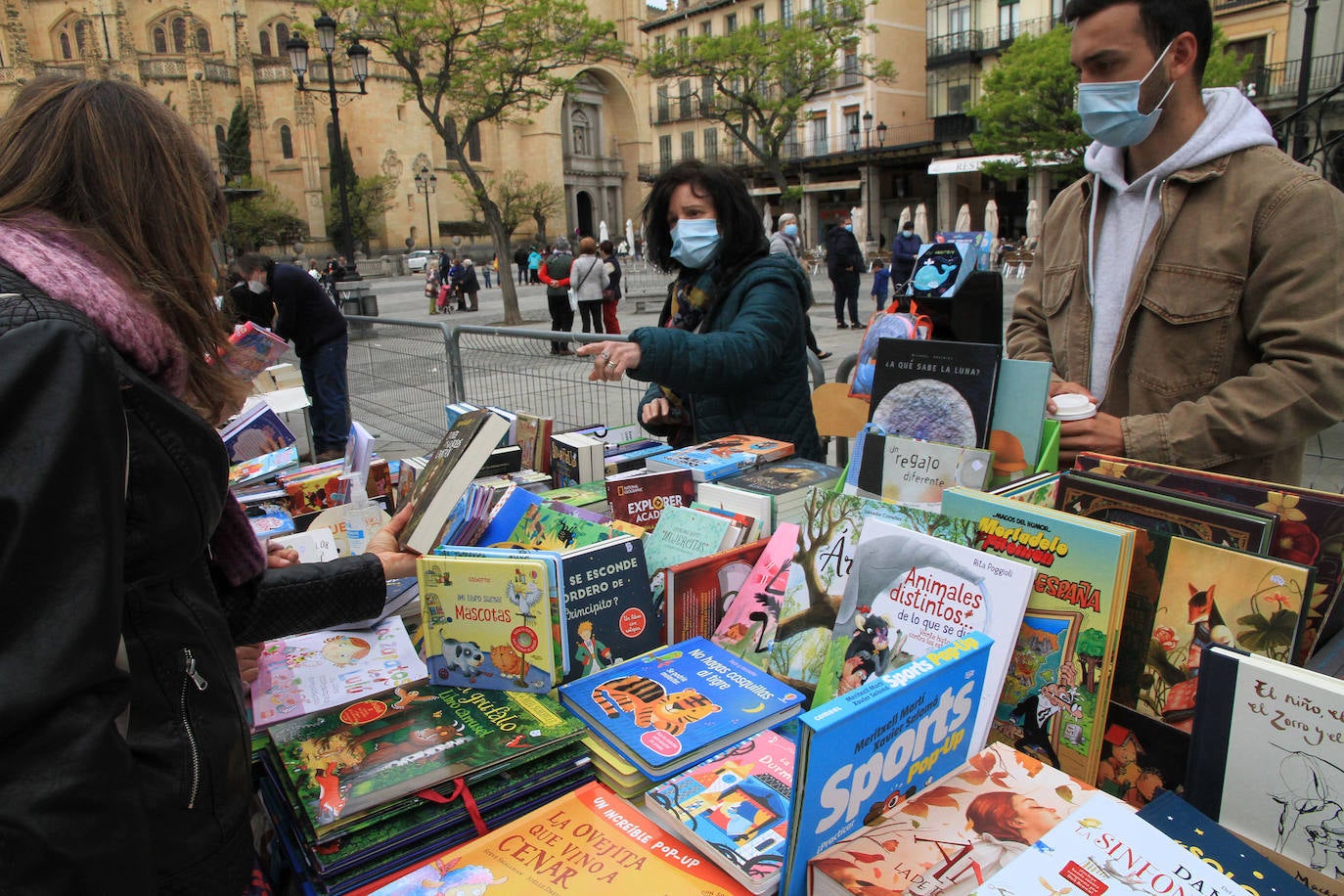 Actos en Segovia con motivo del Día del Libro.