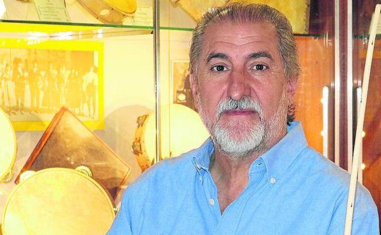 El músico y folclorista Paco Díez actuará en Ciudad Rodrigo.