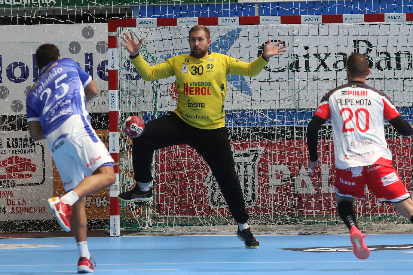 Patotski, durante un partido en Nava de la Asunción.