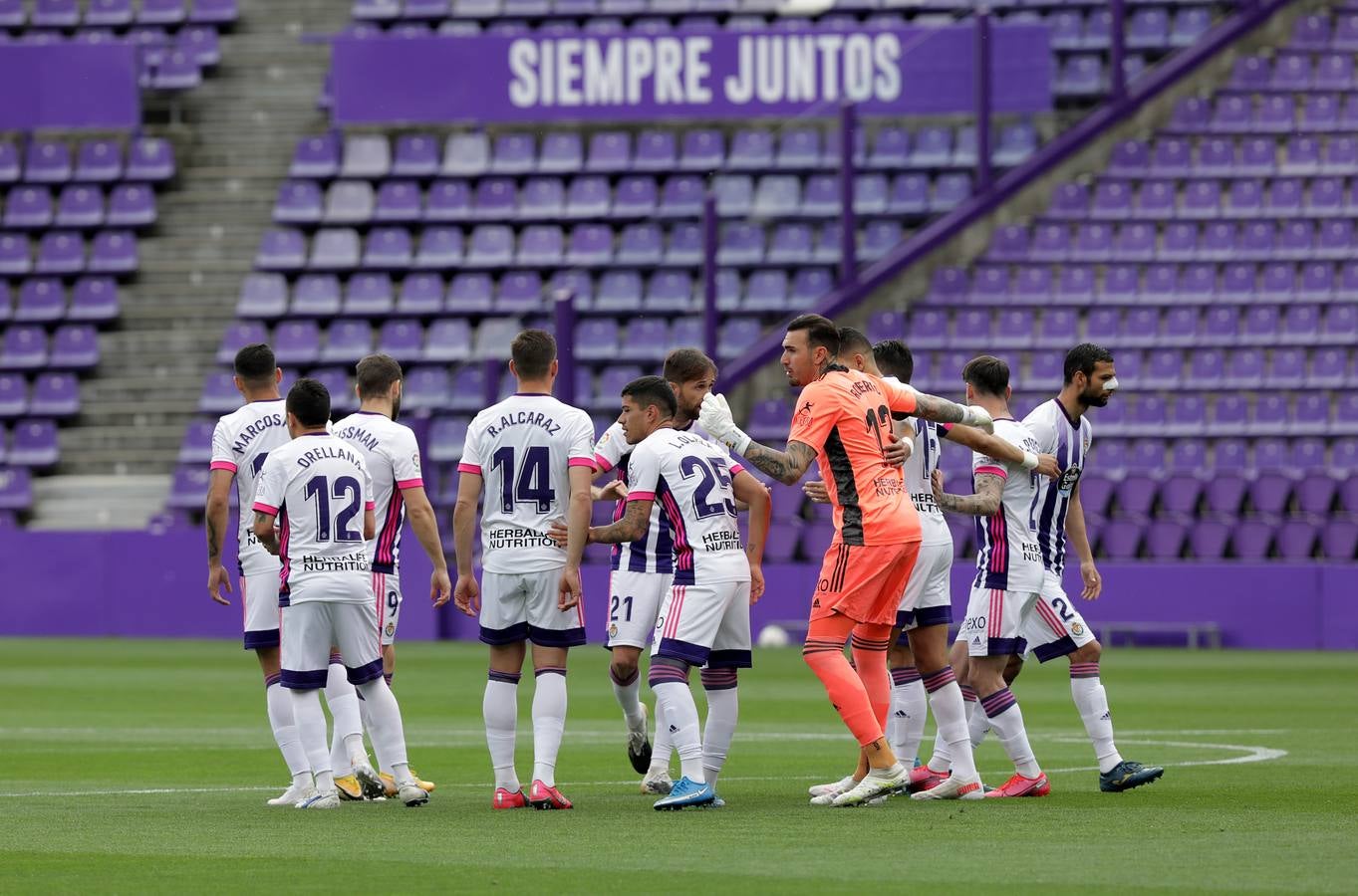 Fotos: Empate del Real Valladolid ante el Cádiz (1-1)