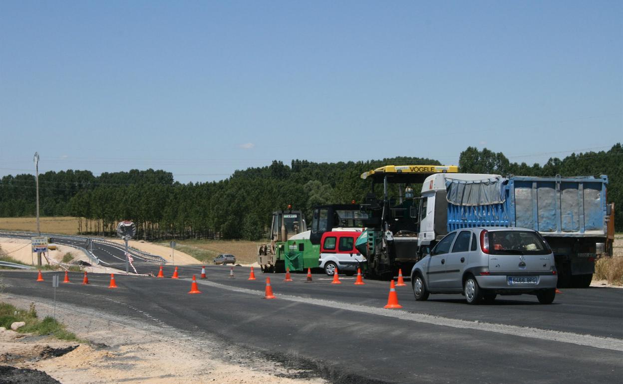 Obras anteriores en la variante de Aldeosancho.