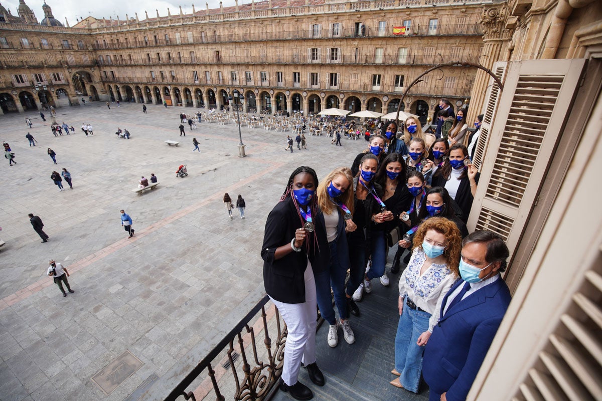 Recepción en el Ayuntamiento a las subcampeonas de Europa