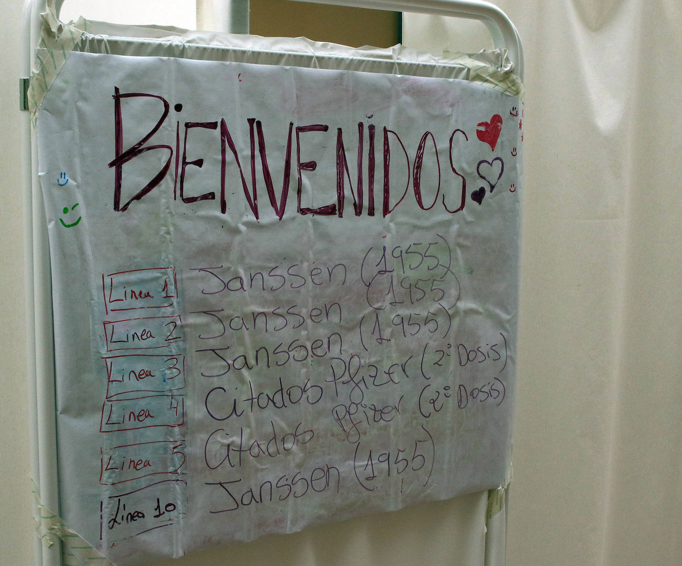 Vacunación en el pabellón Pedro Delgado con Janssen.