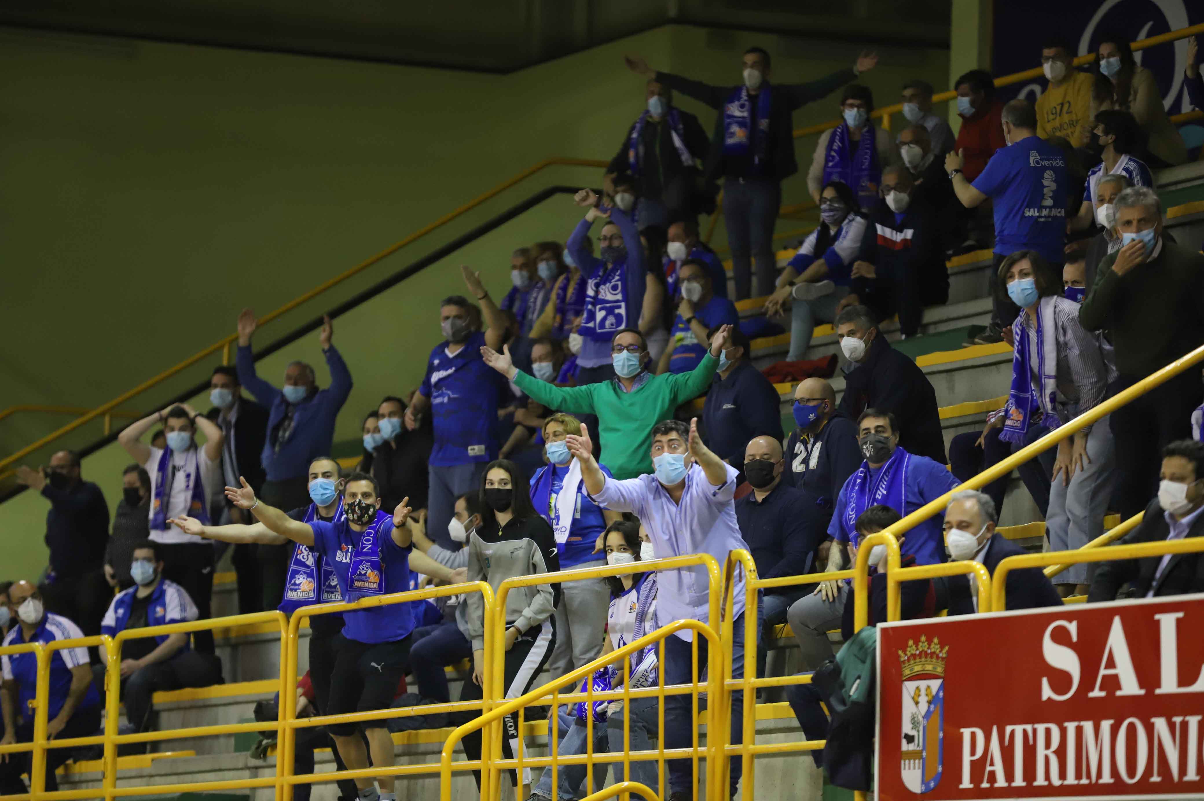 CB Avenida 64-67 Valencia Basket