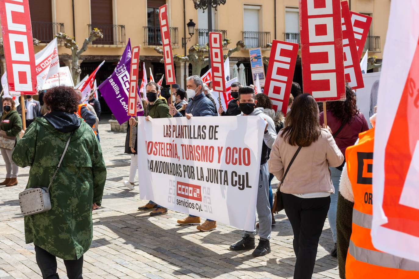 Fotos: Manifestación del Primero de Mayo en Palencia