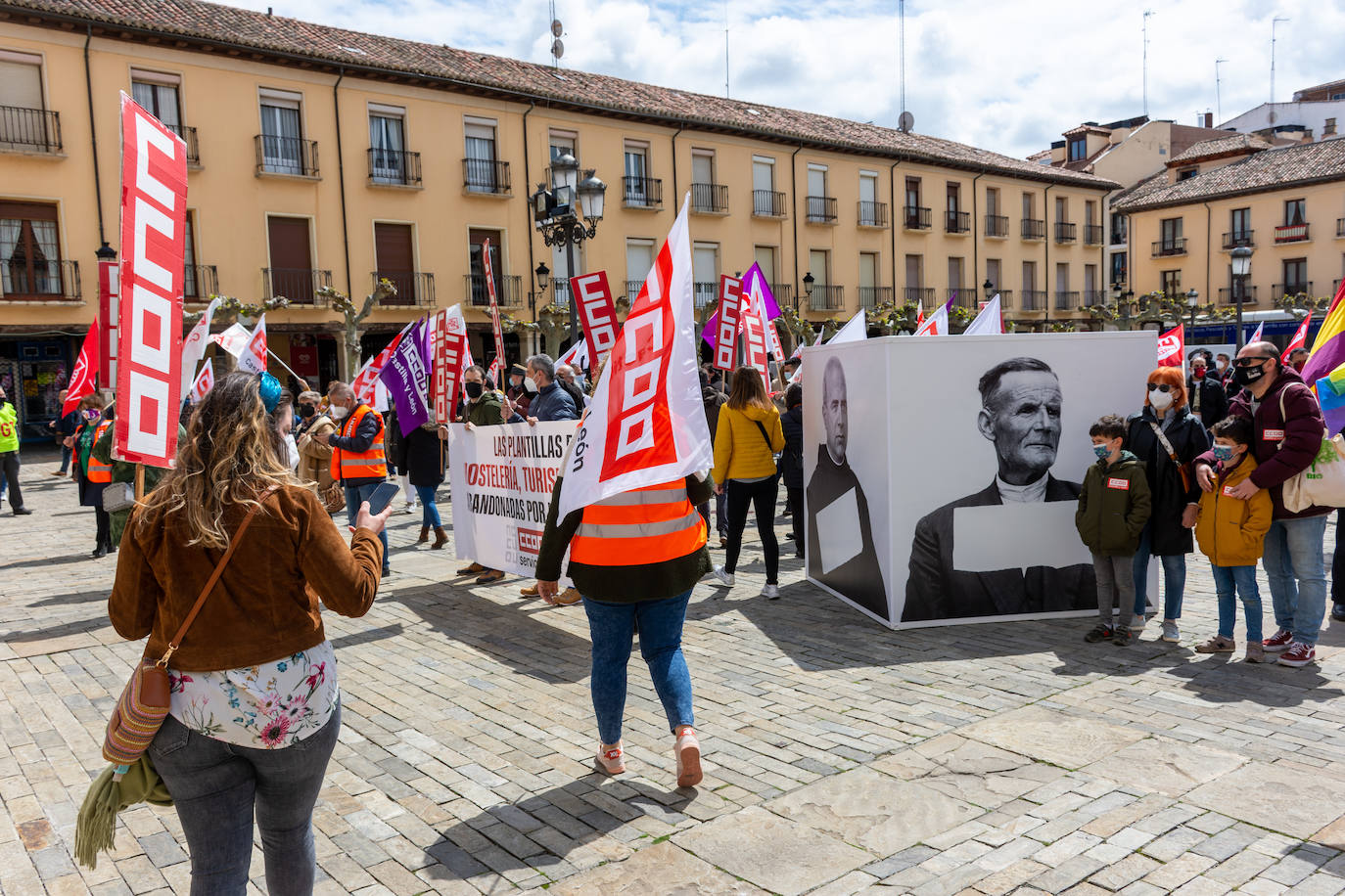 Fotos: Manifestación del Primero de Mayo en Palencia