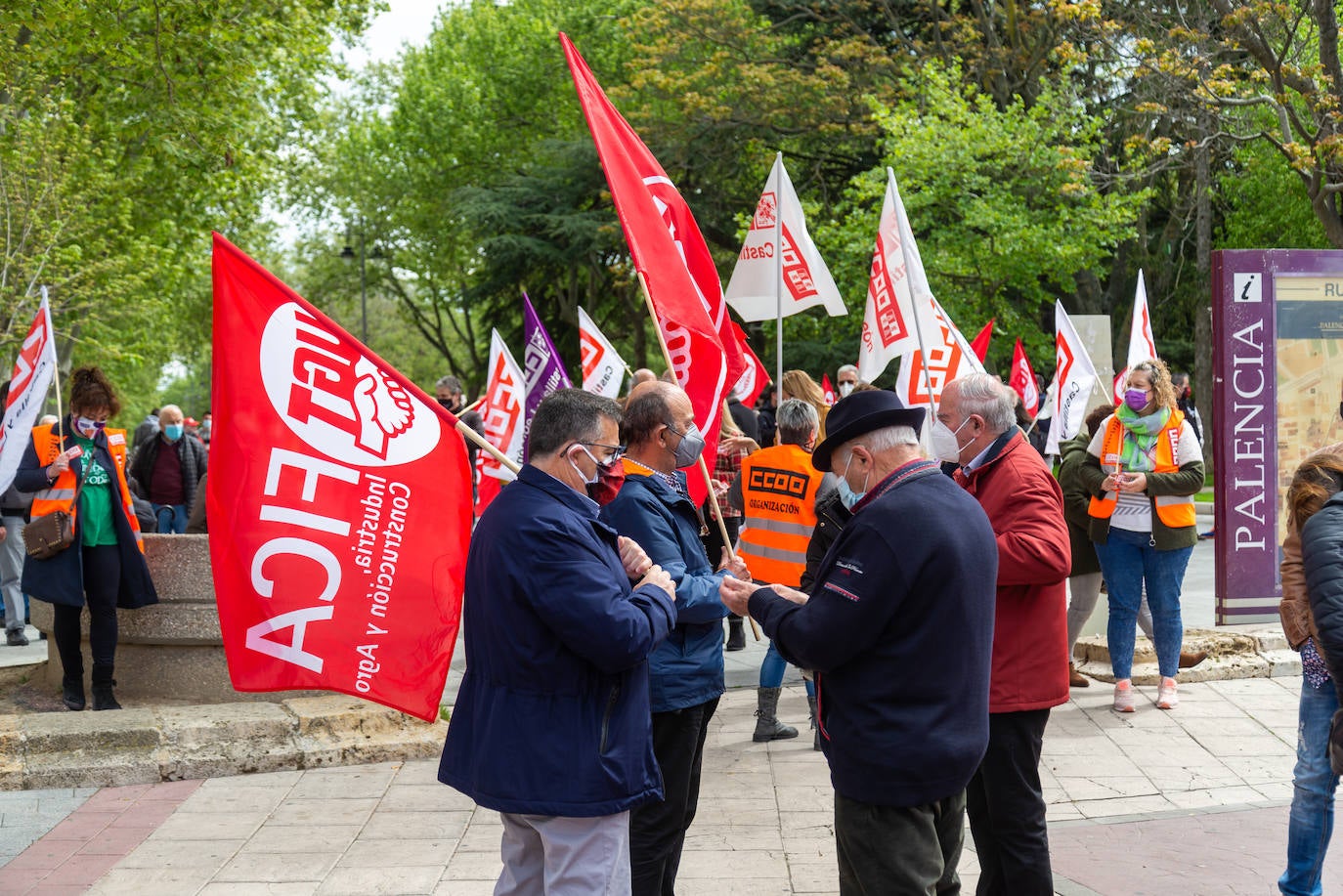 Fotos: Manifestación del Primero de Mayo en Palencia