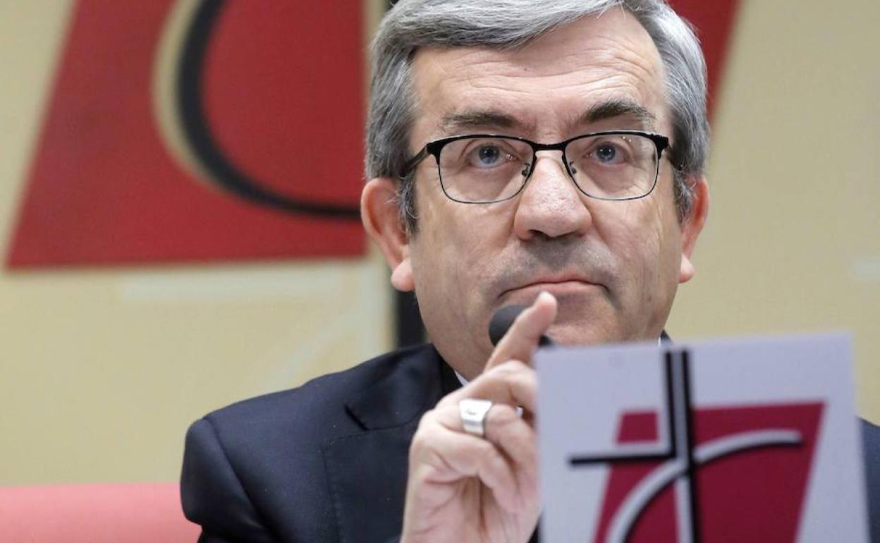 El obispo auxiliar de Valladolid, Luis Argüello. 