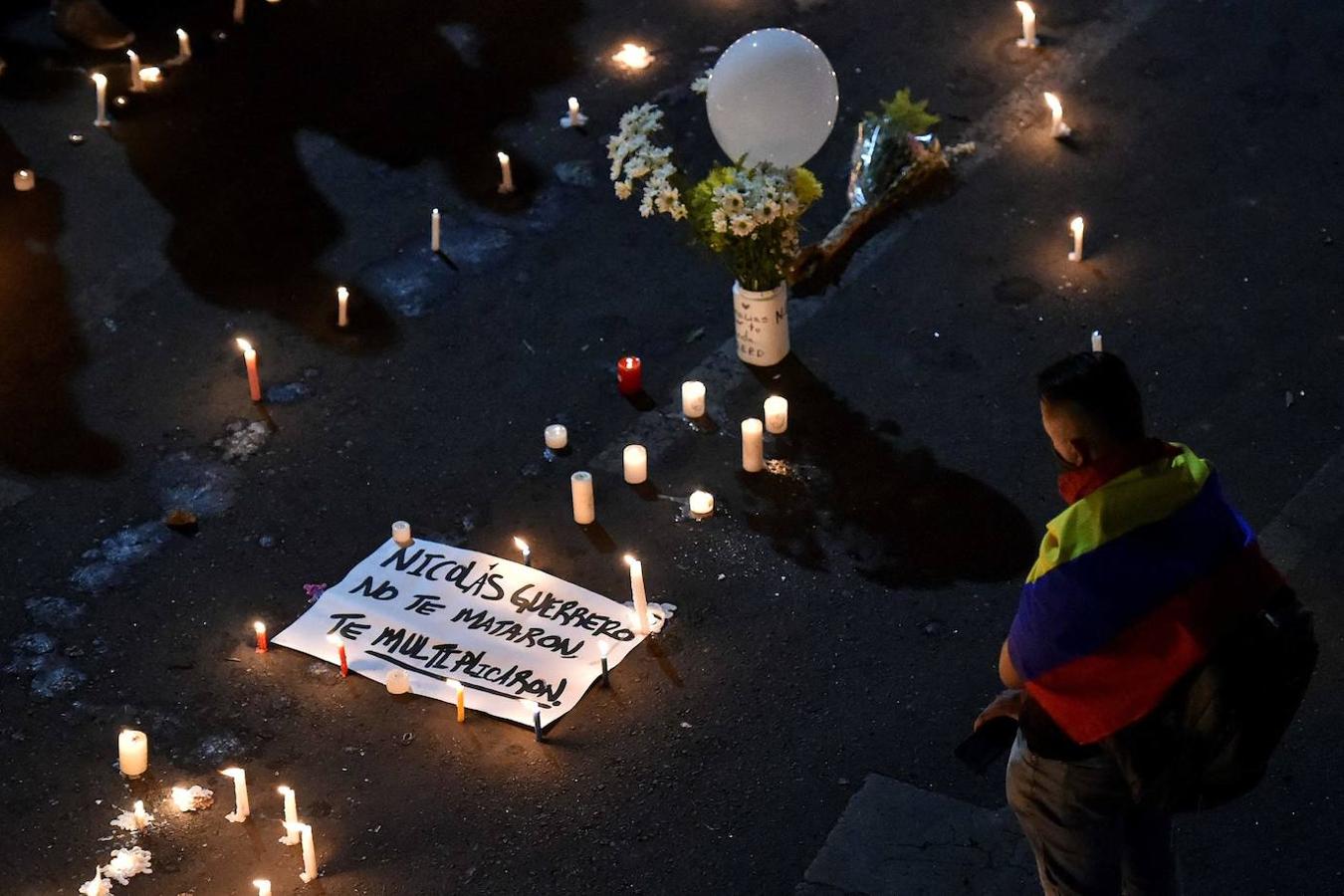 Disturbios en Colombia en contra de la ya retirada reforma tributaria del Gobierno donde han muerto al menos 19 personas.