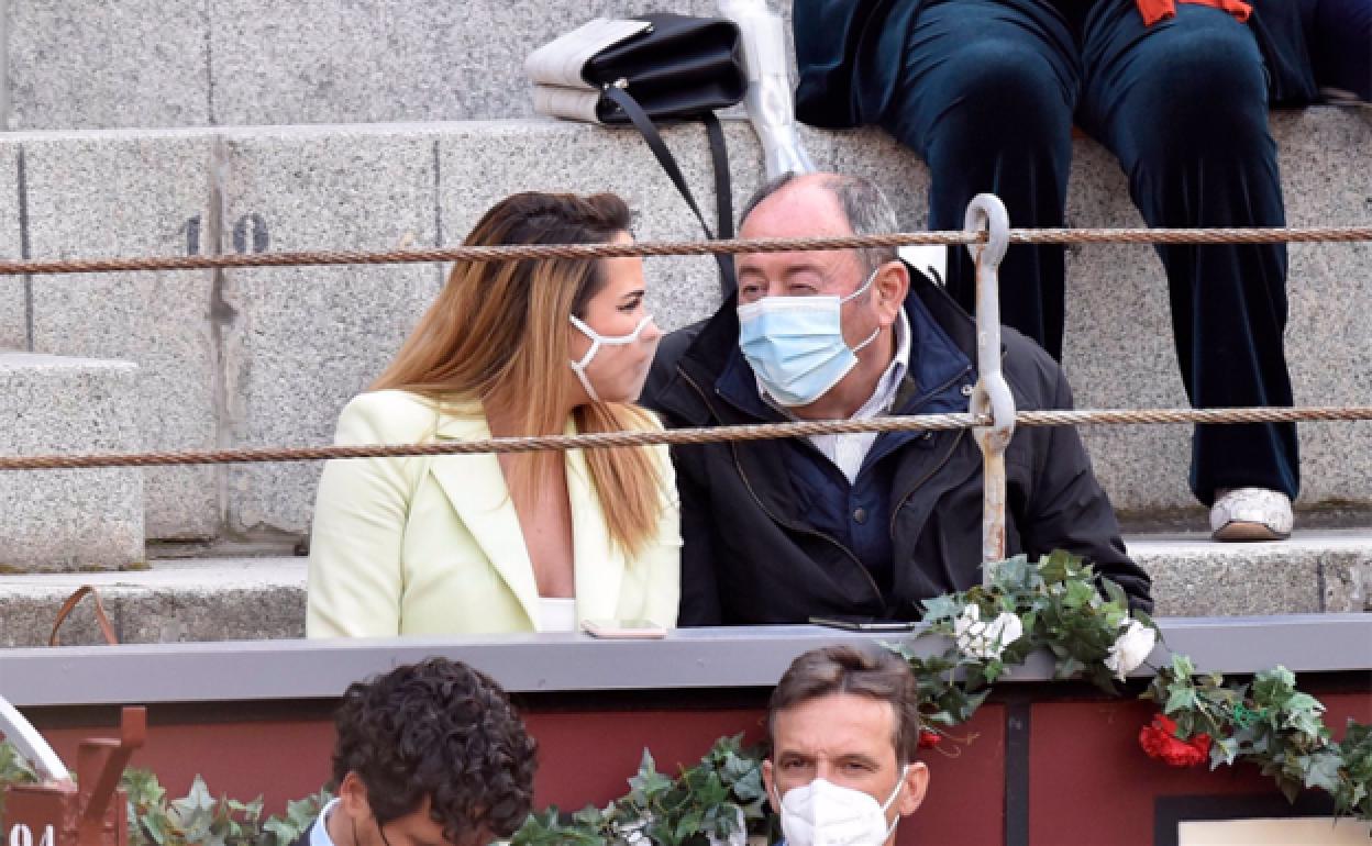 Samira Jalil y 'El Chatarrero' en Las Ventas. 