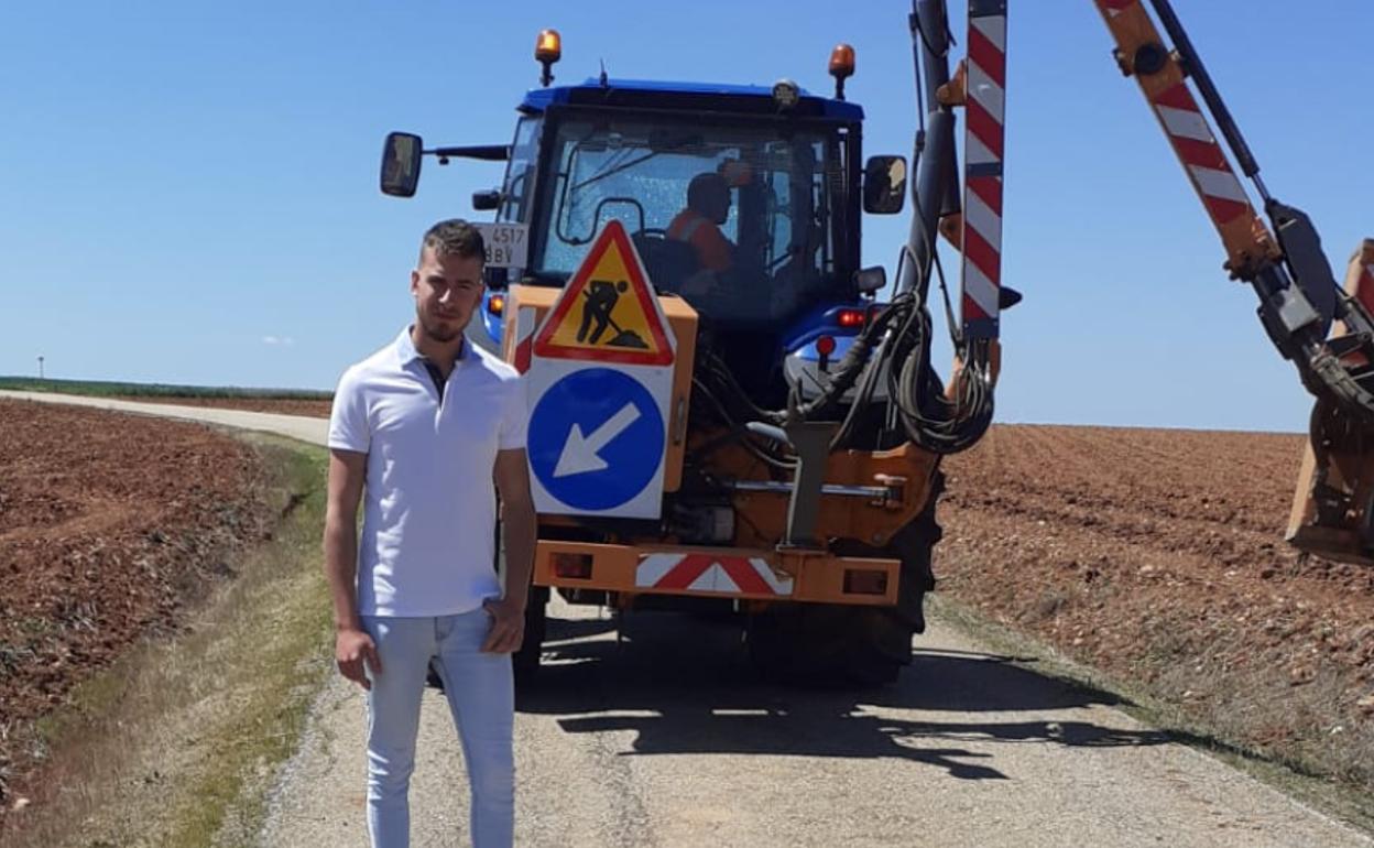 Visita a las labores de desbroce en uno de los caminos 