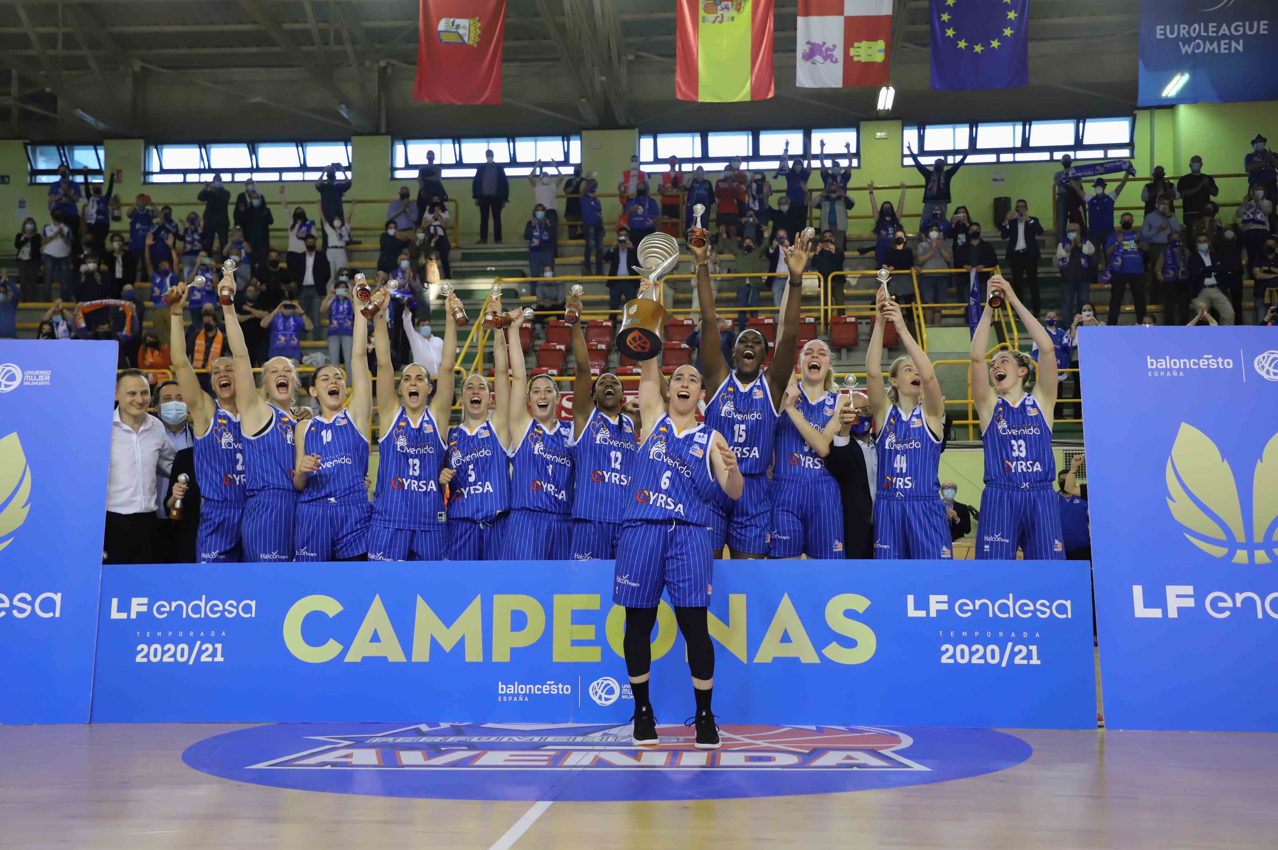 Celebración  del CB Avenida