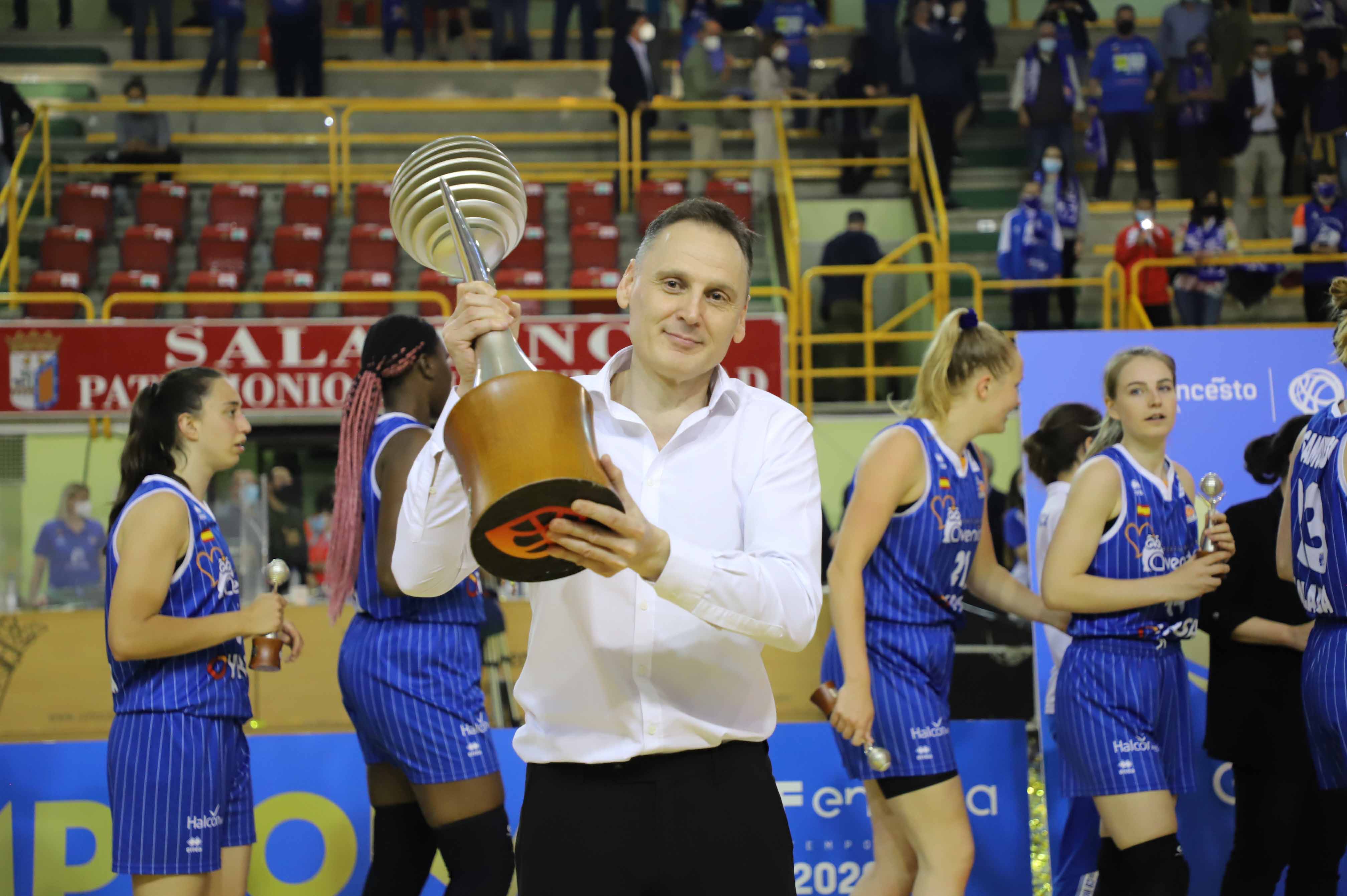 Celebración  del CB Avenida