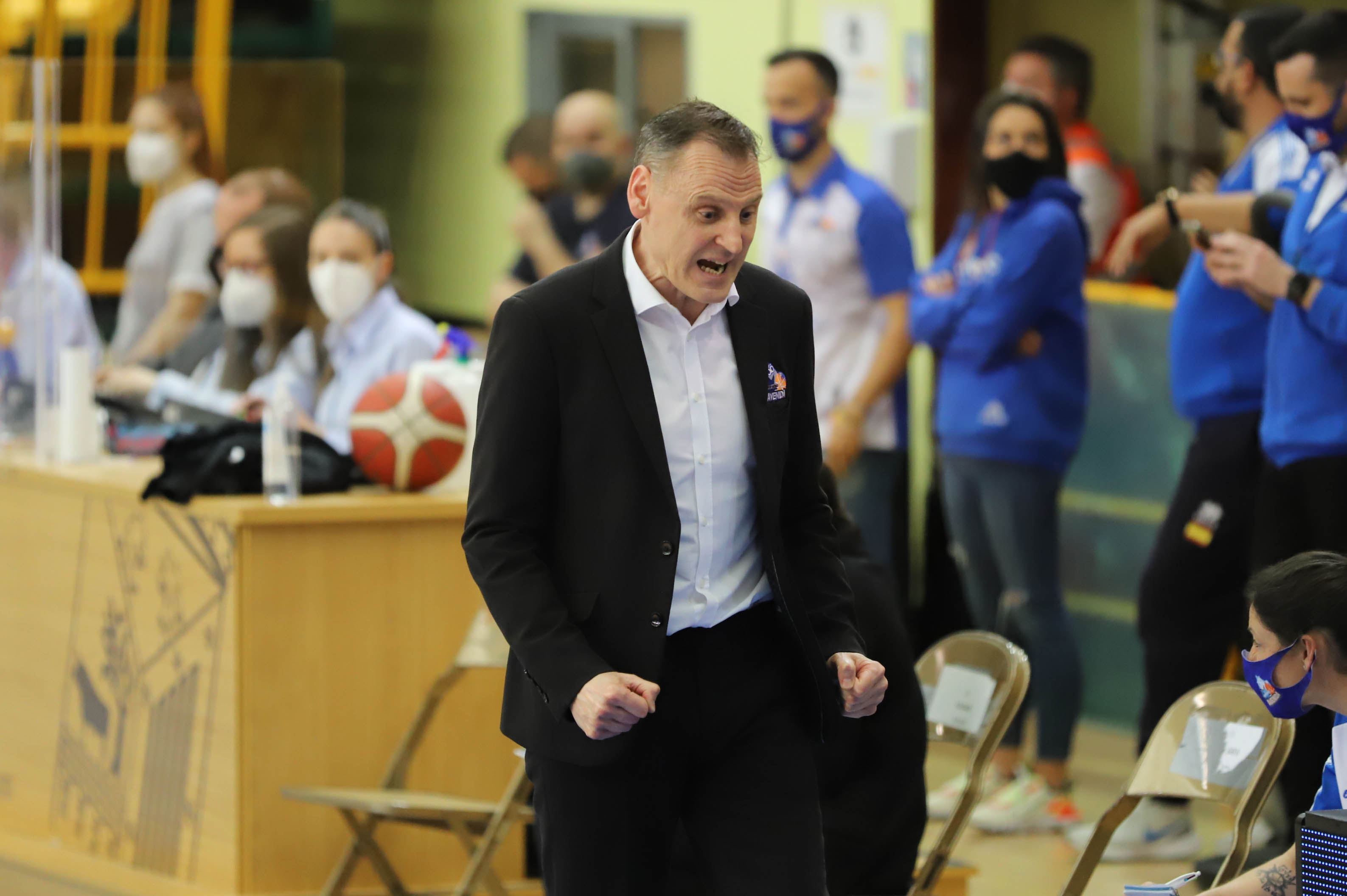 CB Avenida gana su séptima Liga Femenina (76-61)