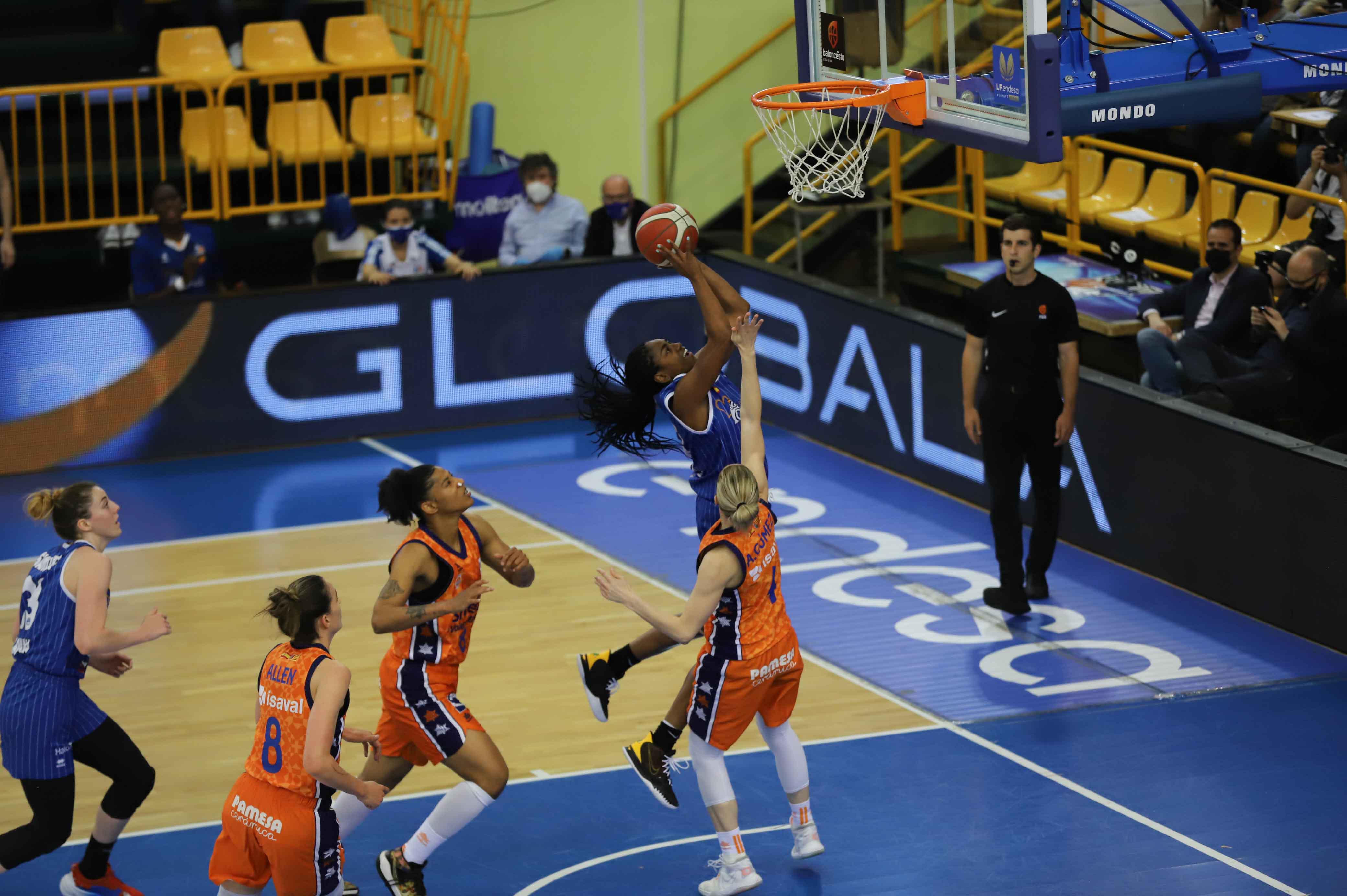 CB Avenida gana su séptima Liga Femenina (76-61)