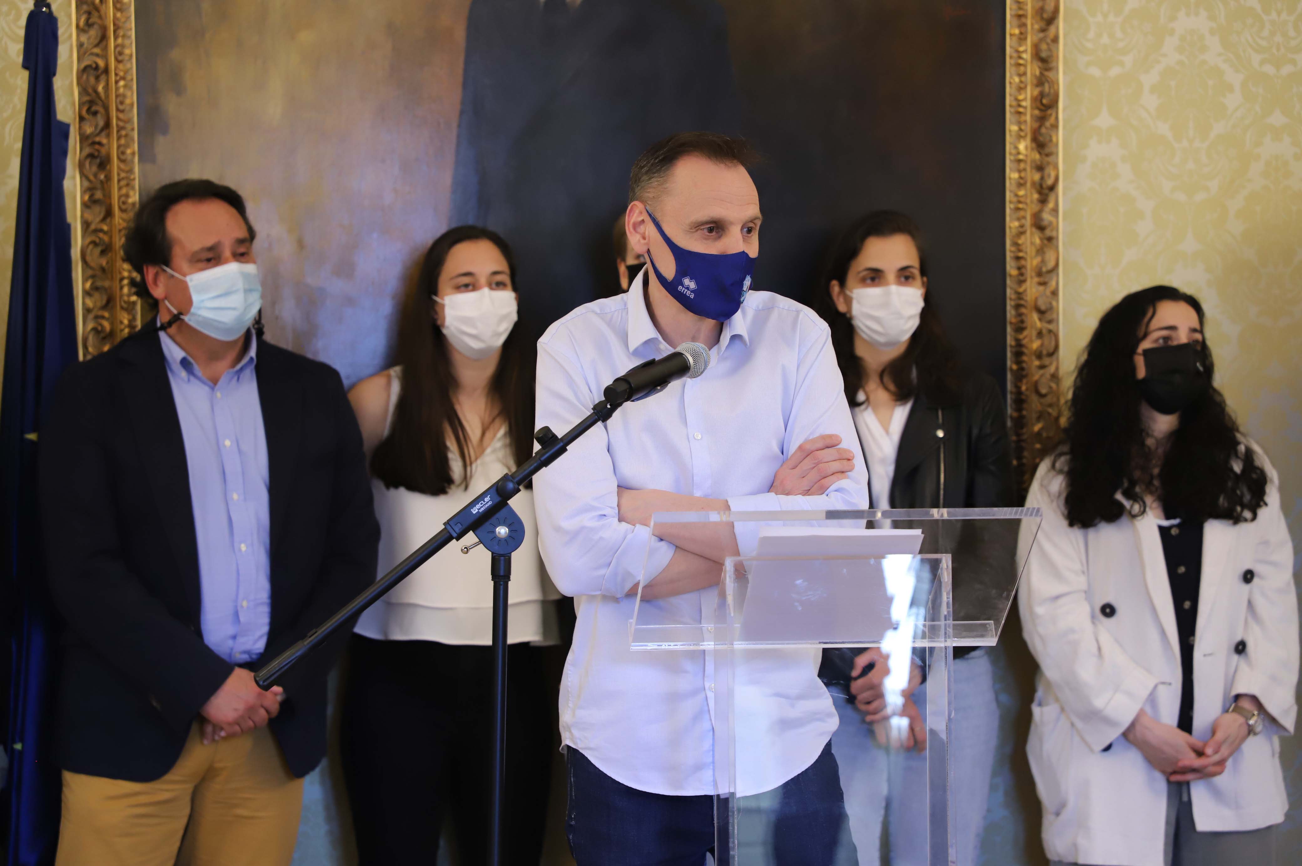 Fotos: Recepción en el Ayuntamiento al CB Avenida