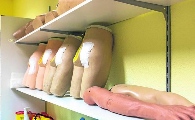 Material para prácticas de curas.