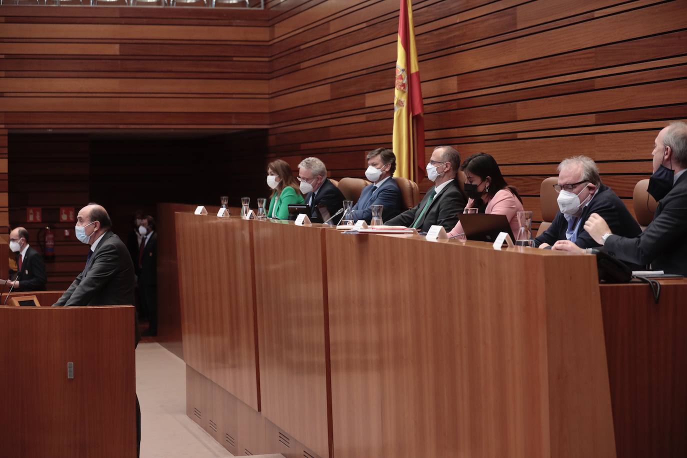 Fotos: El procurador del Común interviene en el pleno de las Cortes