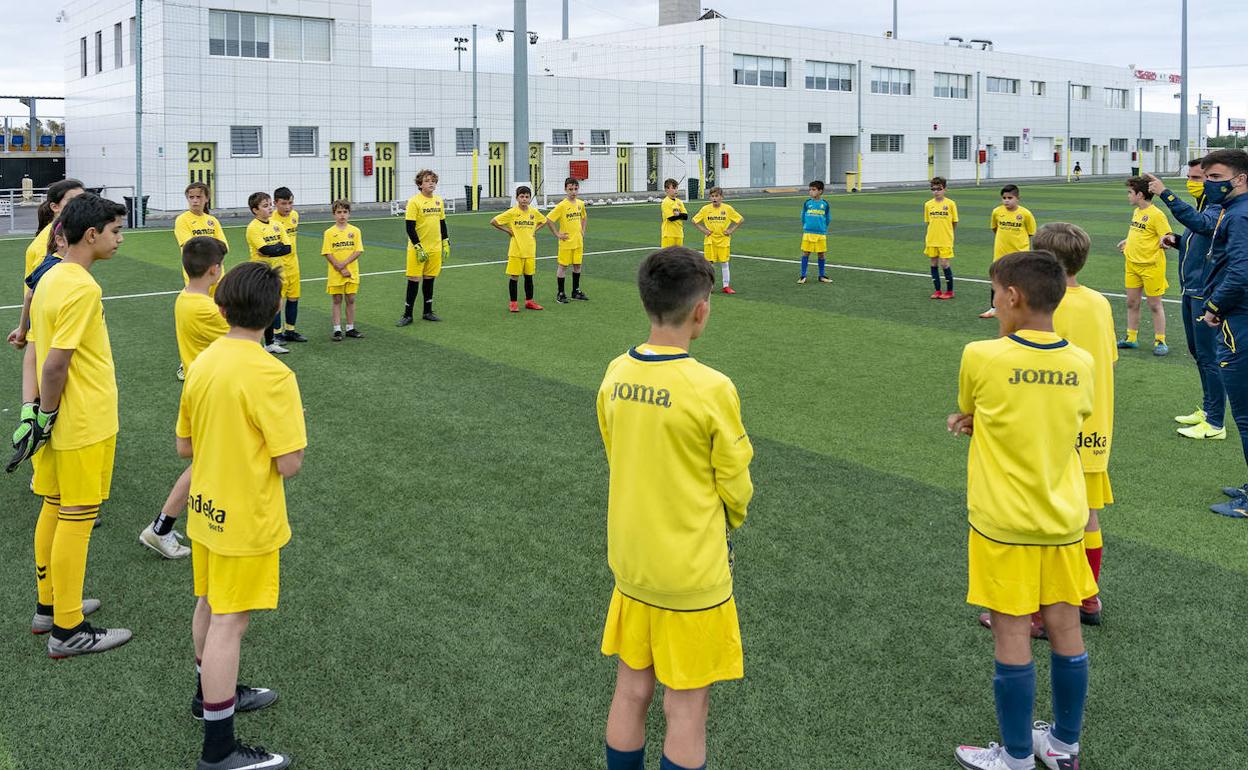 El Villarreal CF organizará su campus nacional de verano en Carbajosa de la Sagrada del 5 al 9 de julio