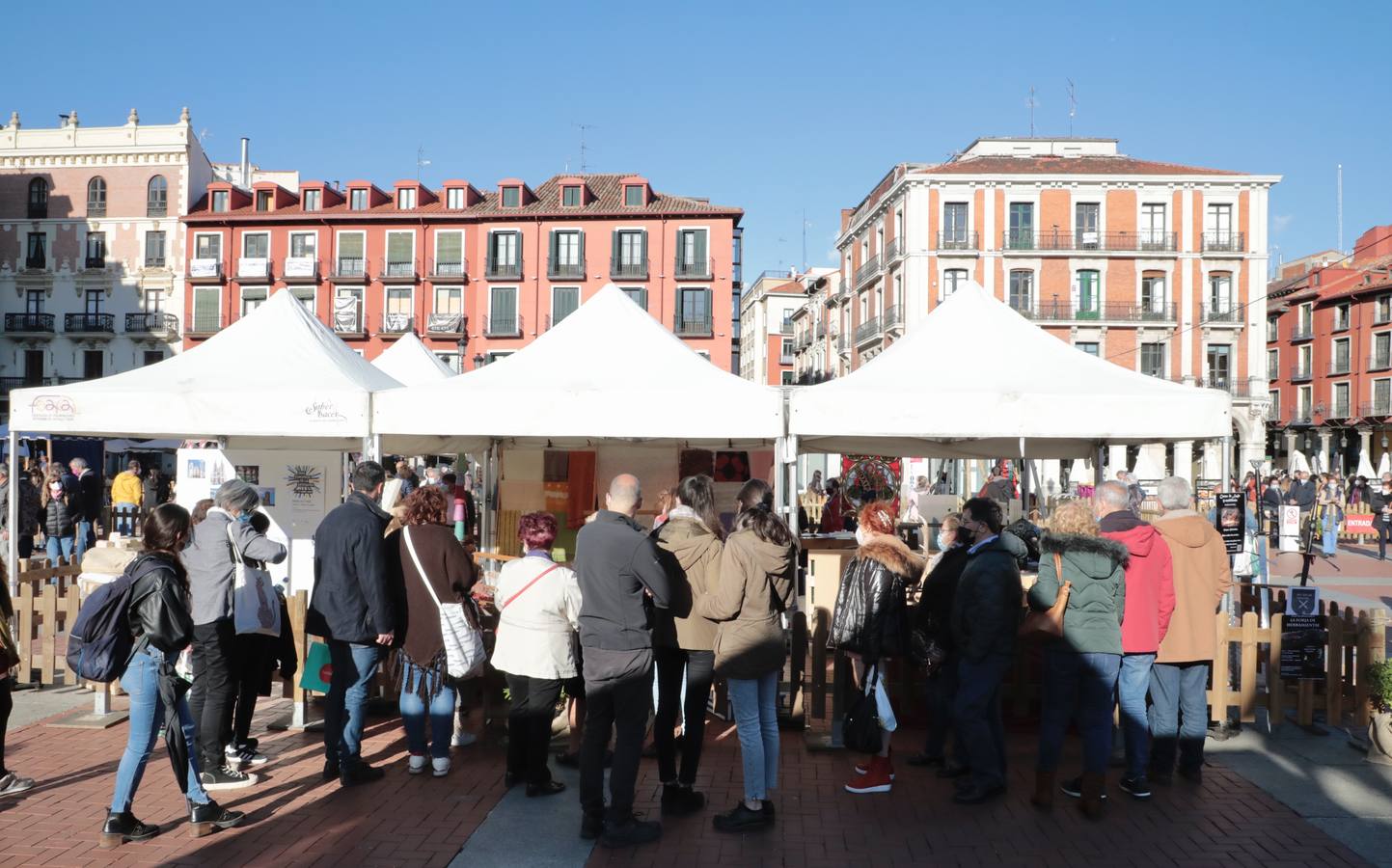 Fotos: El Mercado Castellano abre sus puertas en la Plaza Mayor de Valladolid