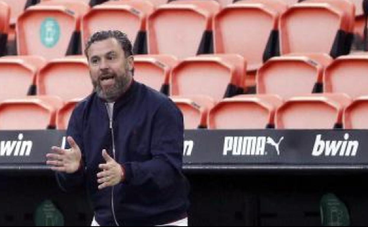 Sergio González, durante el último Valencia-Real Valladolid.