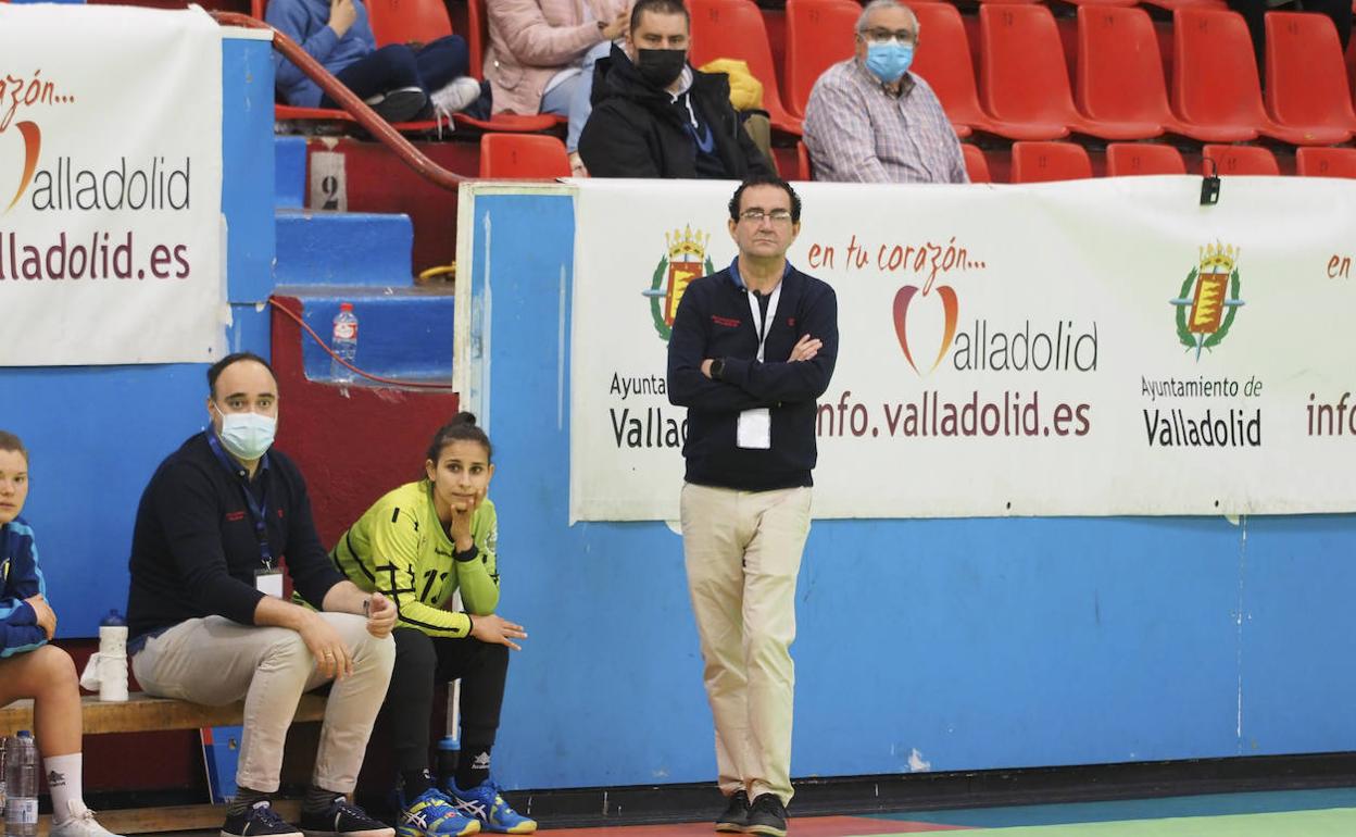 Miguel Ángel Peñas en el partido ante el Liberbank Gijón del pasado domingo en Huerta del Rey 