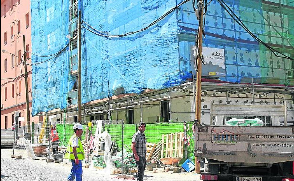 Obras en una fase anterior del ARU de San José. 