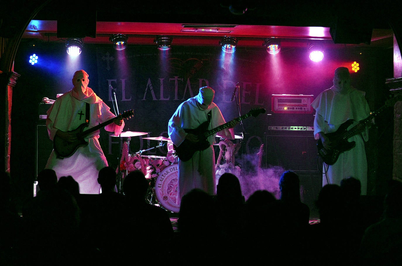 Fotos: Concierto del Altar del Holocausto en la sala Porta Caeli de Valladolid