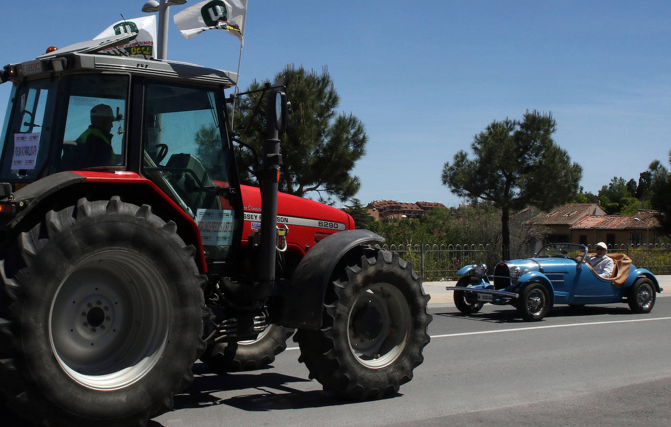 Tractorada por las calles de Segovia 