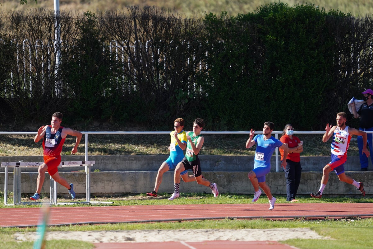 Jornada de atletismo en Las Pistas del Helmántico