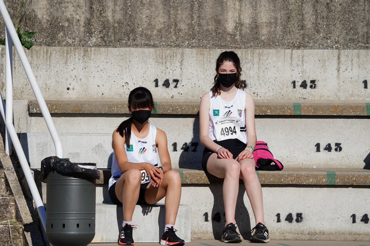 Jornada de atletismo en Las Pistas del Helmántico
