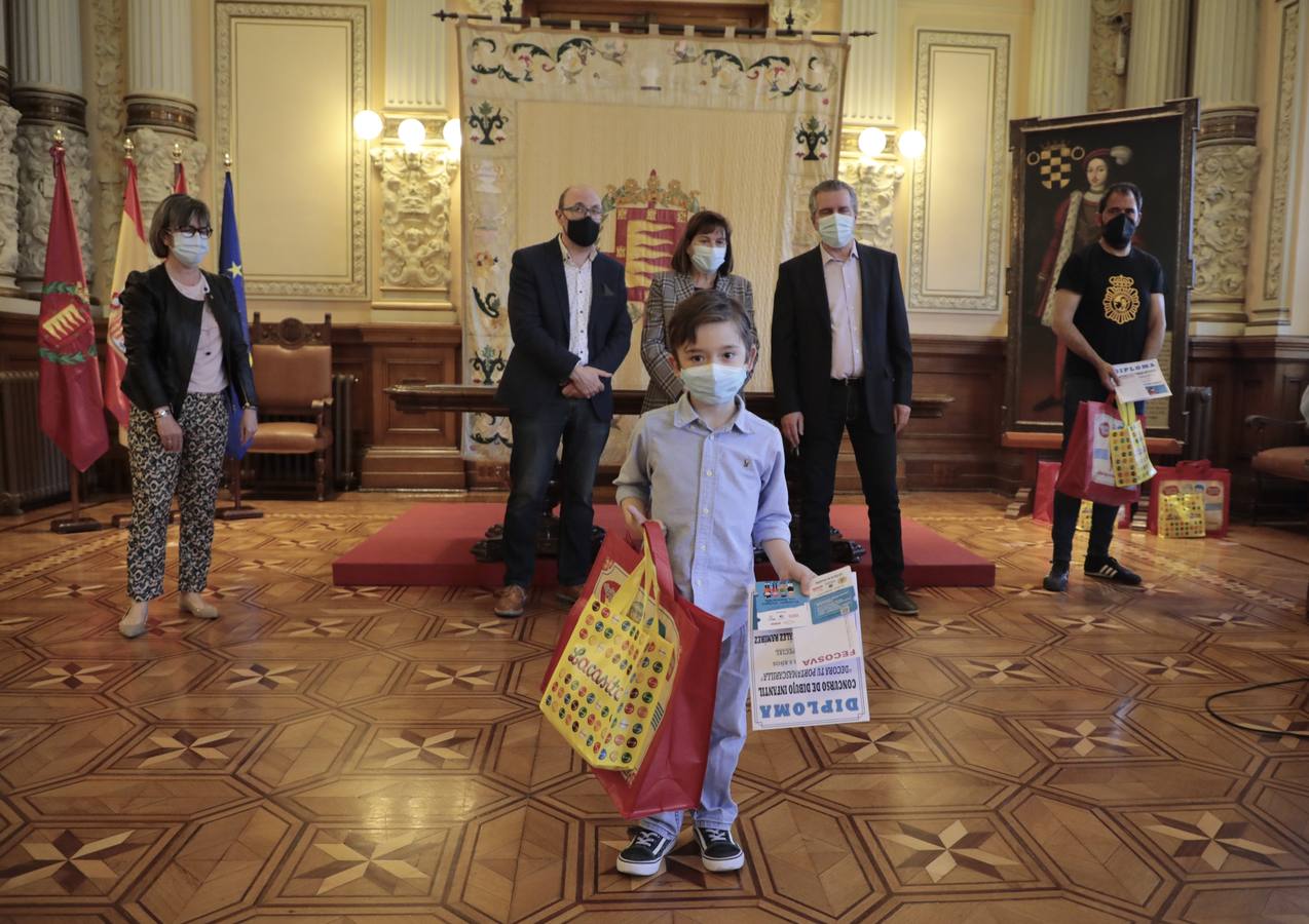 Fotos: Entrega de los premios de concurso de dibujo infantil &#039;Decora tu porta-mascarillas&#039;