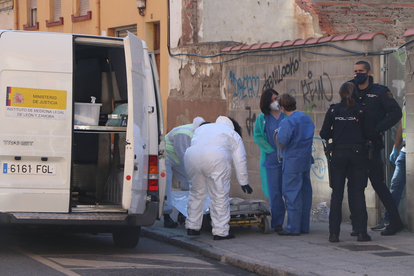 Fotos: Localizan un cadaver en El Crucero