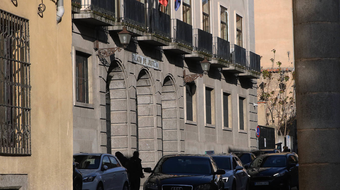 Entrada al actual Palacio de Justicia de Segovia.