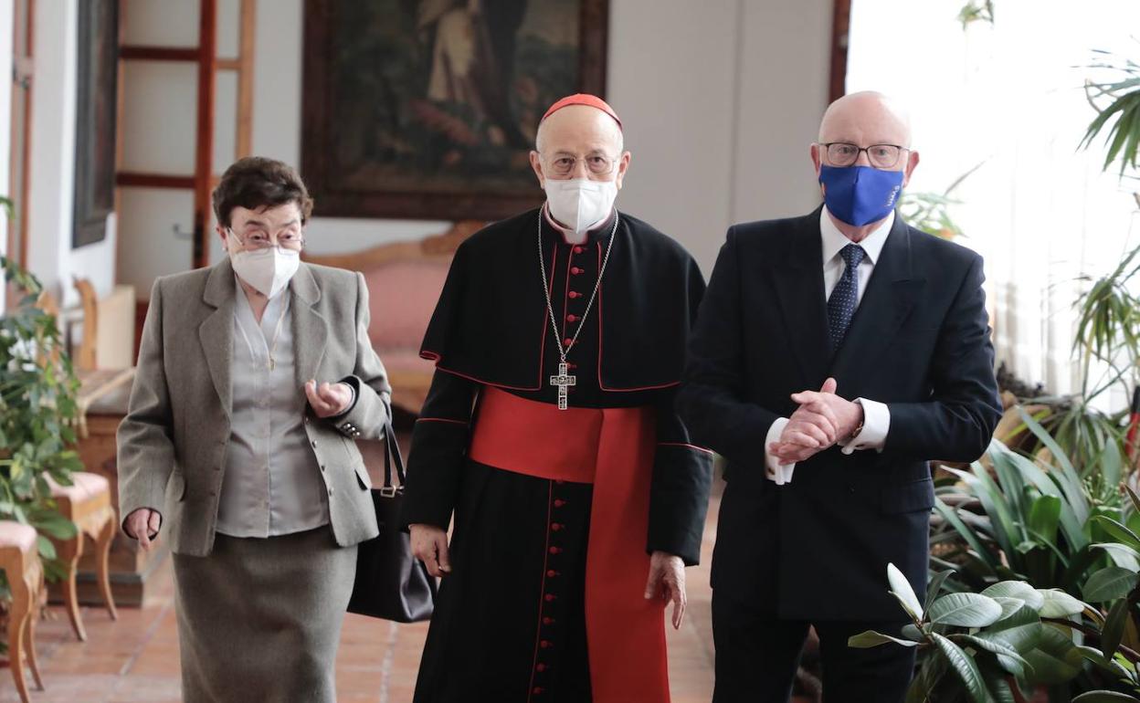 Pilar de Pablos, Ricardo Blázquez y José María Conde.