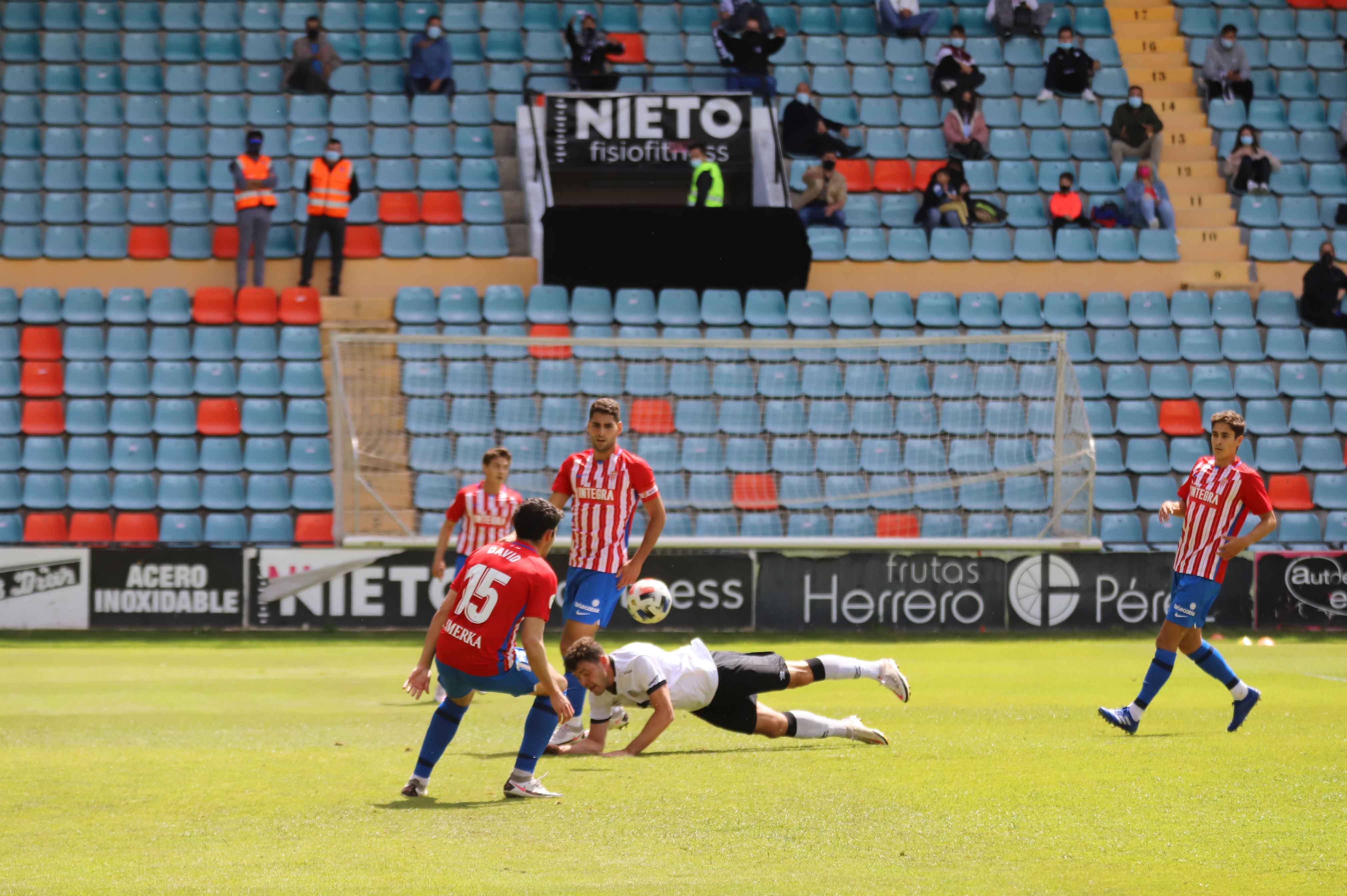 Salamanca UDS 4-1 Real Sporting B