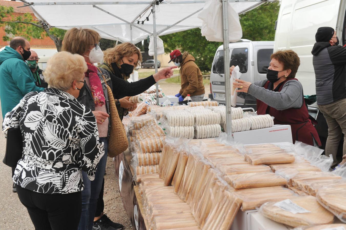 Almuerzo en la campa del Carmen el Lunes de Pentecostés.