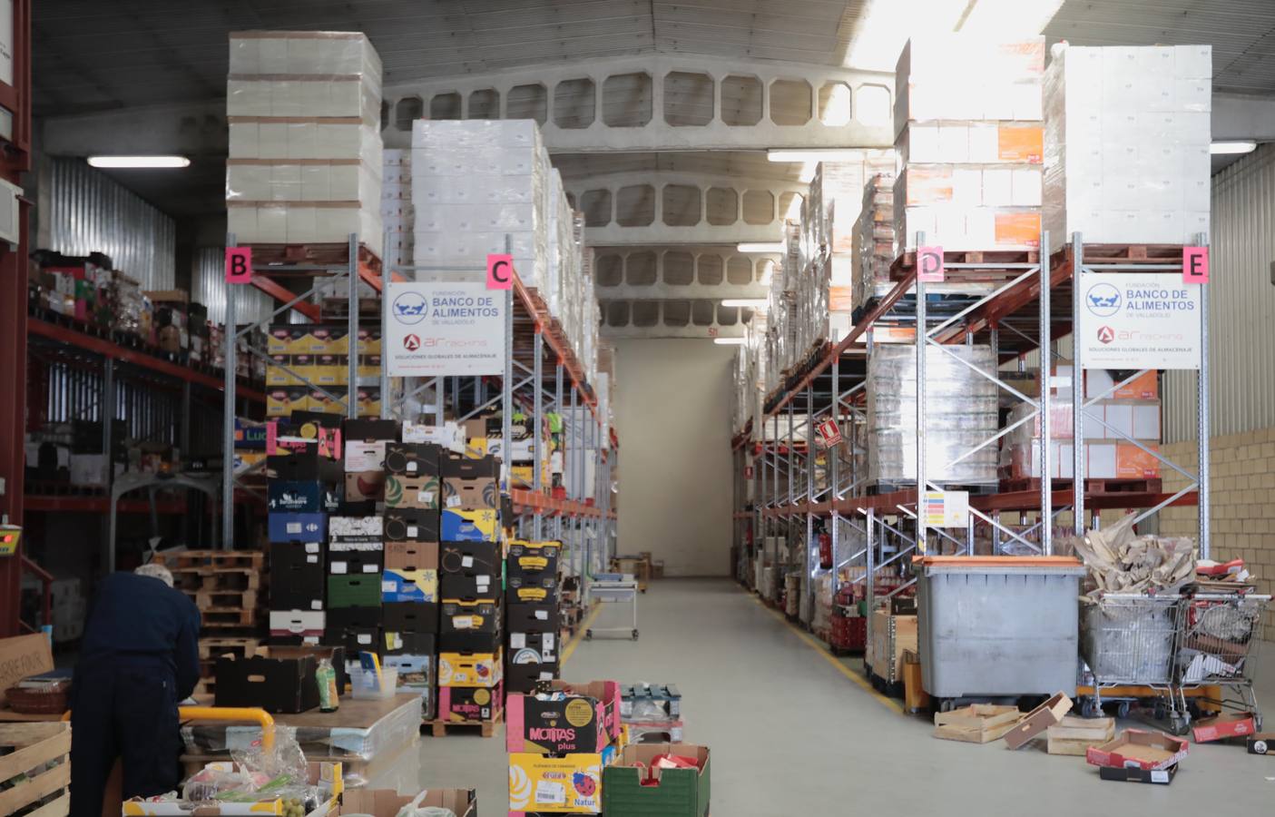 Fotos: El Banco de Alimentos de Valladolid lanza una campaña para llenar sus despensas