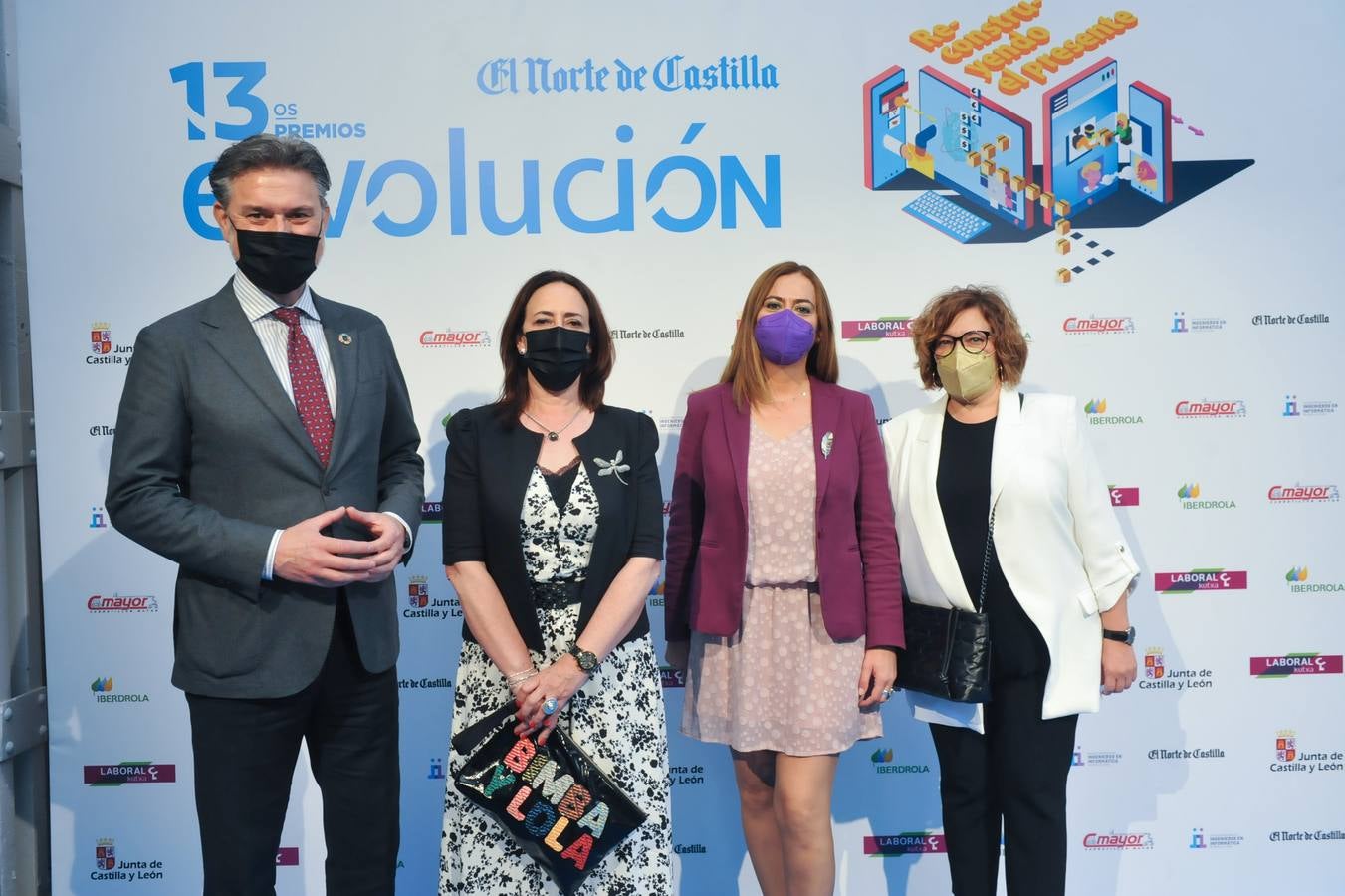 José Luis Vázquez, Rosa Rubio, Virginia Barcones y Charo Chávez.